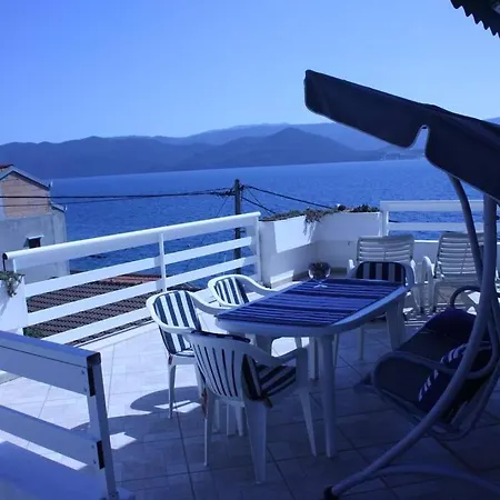 Luka With Large Terrace * Komarna