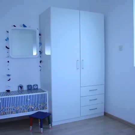 Apartman Luka With Large Terrace